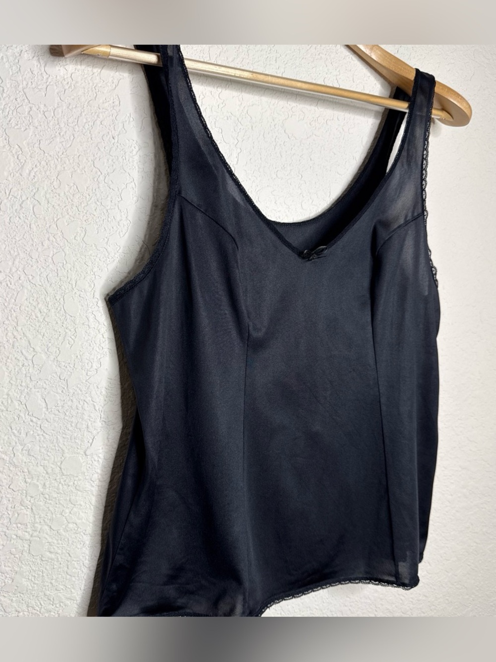Vintage 90’s Vassarette Black Lace Trim Camisole Slip Top Size M